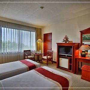 Deluxe Room Twin Bed